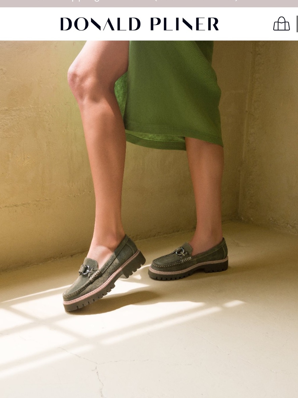 Anthropologie Daniel Plined green loafer
